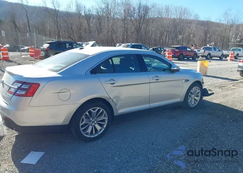 2017 Ford Taurus Limited z USA, uszkodzony, nr VIN 1FAHP2F81HG114377